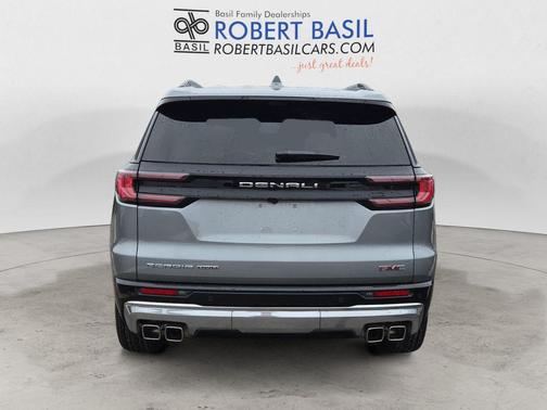 2025 GMC Acadia Denali