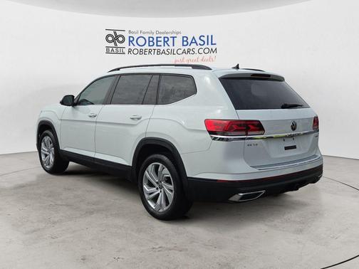 2023 Volkswagen Atlas 3.6L SE w/Technology