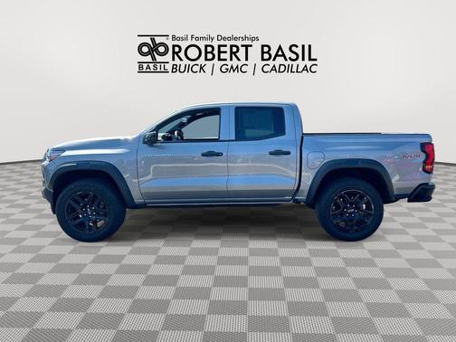 Sterling Gray Metallic 2024 Chevrolet Colorado Trail Boss