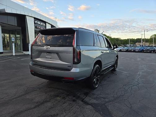 Argent Silver Metallic 2023 Cadillac Escalade Sport