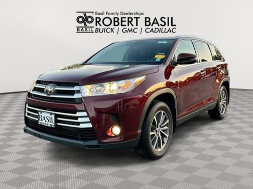 Salsa Red Pearl 2019 Toyota Highlander XLE