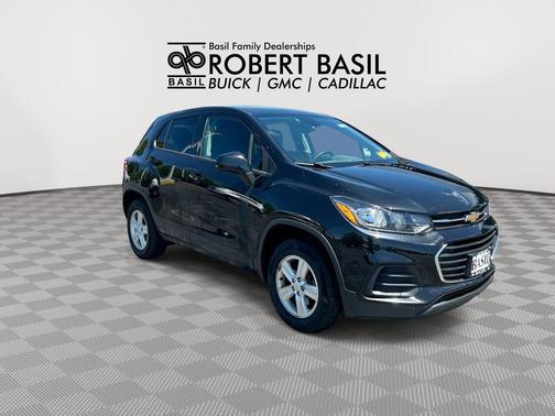 Mosaic Black Metallic 2020 Chevrolet Trax LS