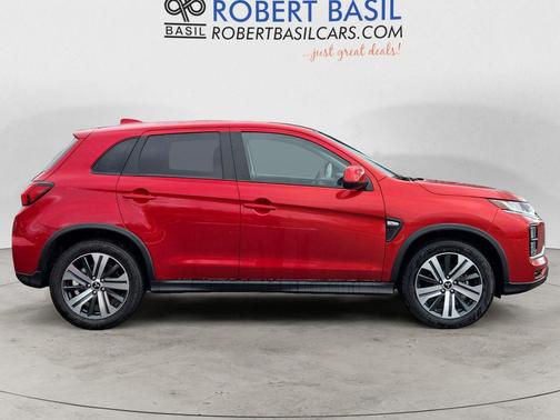 2025 Mitsubishi Outlander Sport SE