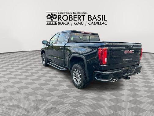 Onyx Black 2023 GMC Sierra 1500 AT4