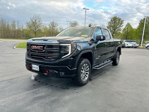 Onyx Black 2023 GMC Sierra 1500 AT4