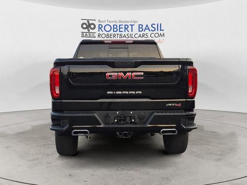 2022 GMC Sierra 1500 AT4