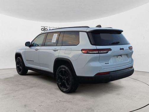 2023 Jeep Grand Cherokee L Altitude