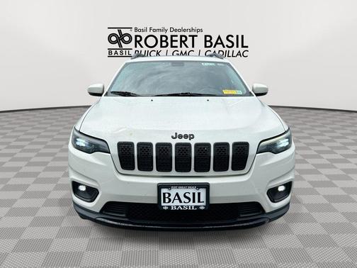 Pearl White Pearlcoat 2019 Jeep Cherokee Altitude
