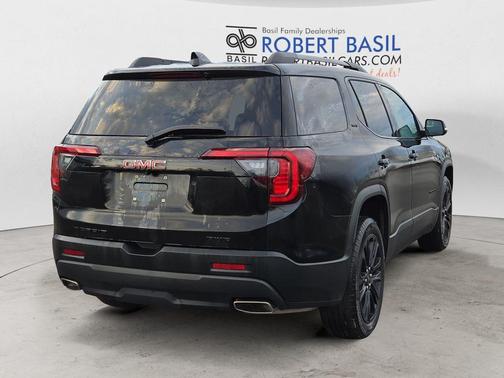 2023 GMC Acadia AWD SLT