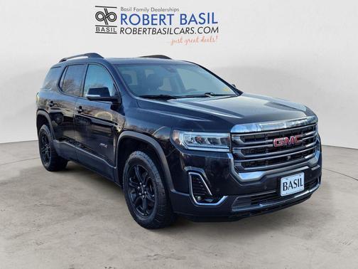 2023 GMC Acadia AWD AT4