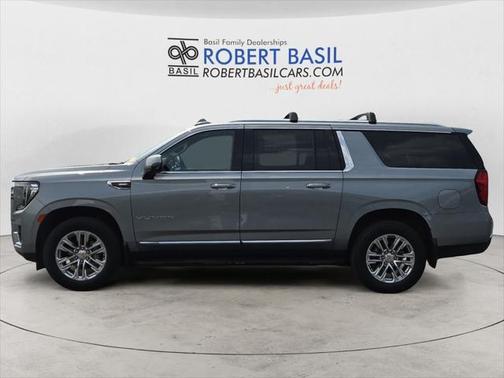 2023 GMC Yukon XL SLT