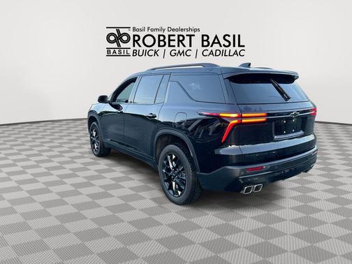 Mosaic Black Metallic 2025 Chevrolet Traverse LT