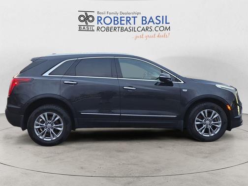 Manhattan Noir Metallic 2020 Cadillac XT5 Premium Luxury