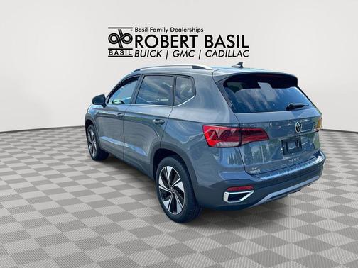 Gray 2023 Volkswagen Taos 1.5T SE