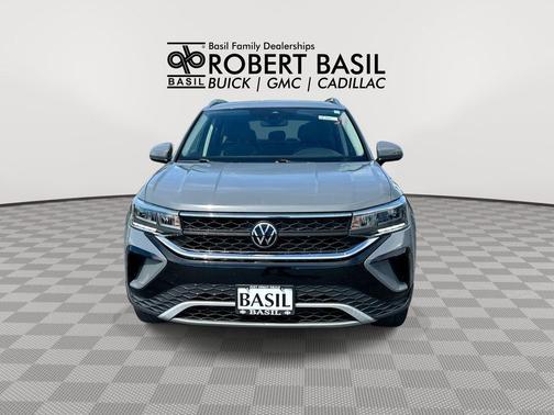 Gray 2023 Volkswagen Taos 1.5T SE