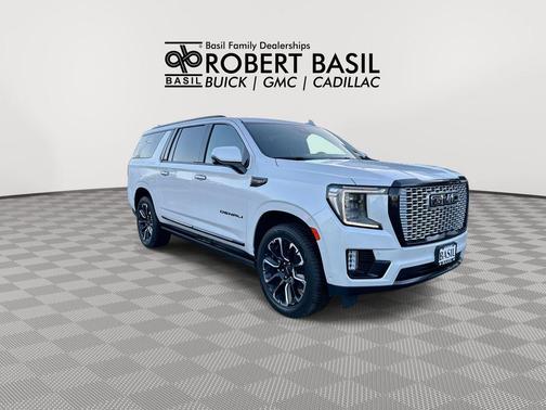 White Frost Tricoat 2023 GMC Yukon XL Denali
