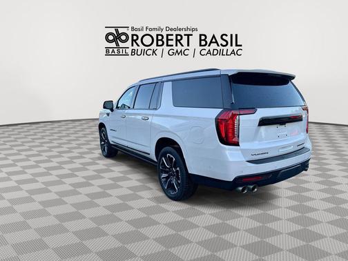 White Frost Tricoat 2023 GMC Yukon XL Denali