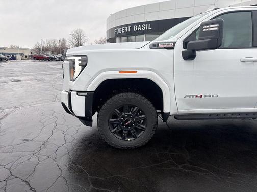 2026 GMC Sierra 2500 AT4