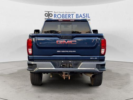 2022 GMC Sierra 2500 SLE