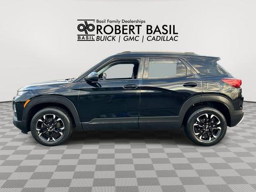 Mosaic Black Metallic 2021 Chevrolet Trailblazer LT