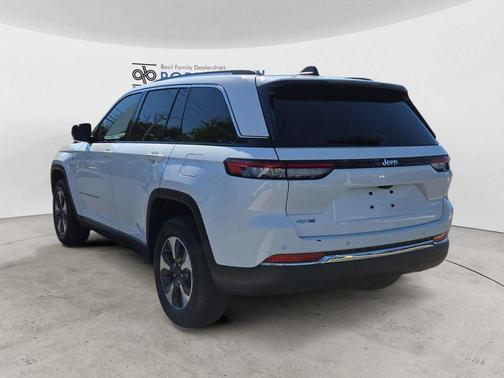 2023 Jeep Grand Cherokee 4xe Base
