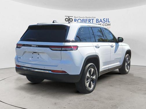 2023 Jeep Grand Cherokee 4xe Base