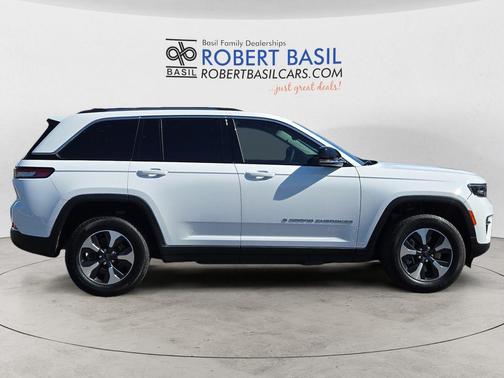 2023 Jeep Grand Cherokee 4xe Base
