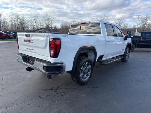 2026 GMC Sierra 2500 SLE