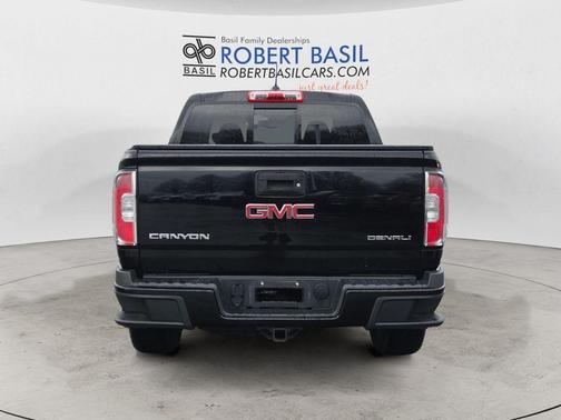 Onyx Black 2018 GMC Canyon Denali
