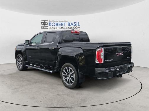 Onyx Black 2018 GMC Canyon Denali
