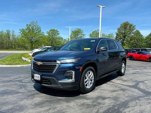 Blue Metallic 2022 Chevrolet Traverse LS