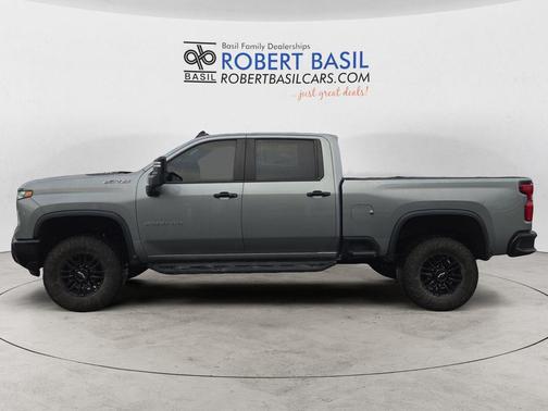 2024 Chevrolet Silverado 2500 4WD Crew Cab Standard Bed ZR2