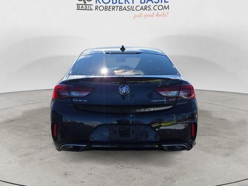 2018 Buick Regal Sportback GS