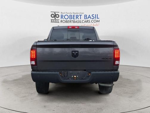 2020 RAM 1500 Classic Warlock Quad Cab 4x4 6'4' Box