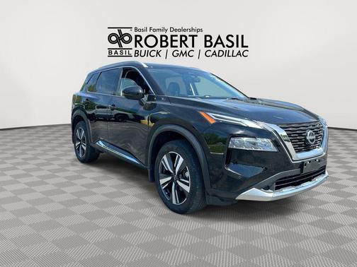 Super Black 2023 Nissan Rogue Platinum