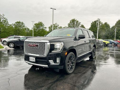 Onyx Black 2023 GMC Yukon XL Denali