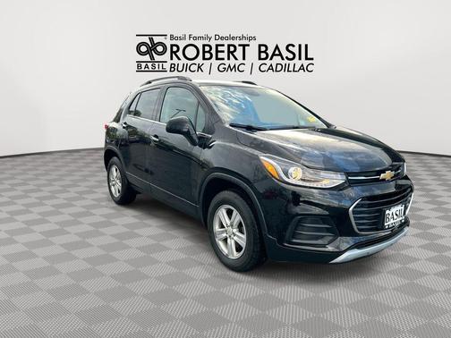 Mosaic Black Metallic 2020 Chevrolet Trax LT