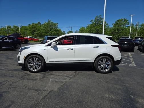 Crystal White Tricoat 2023 Cadillac XT5 Premium Luxury