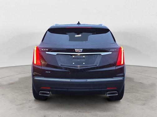 2025 Cadillac XT5 Luxury