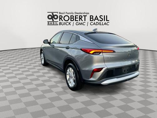 Moonstone Gray Metallic 2024 Buick Envista Preferred FWD