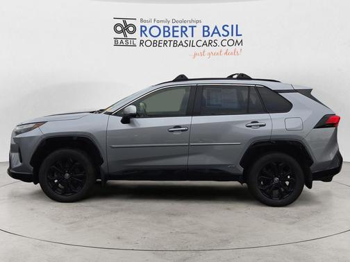 2022 Toyota RAV4 Hybrid SE