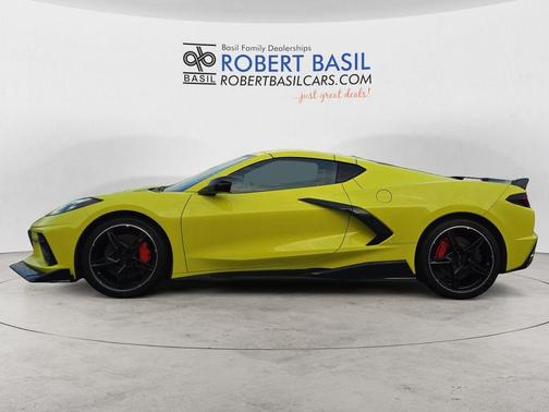 Accelerate Yellow Metallic 2020 Chevrolet Corvette Stingray w/3LT