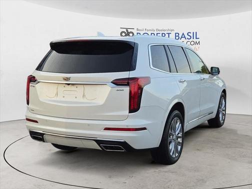 2022 Cadillac XT6 Premium Luxury AWD