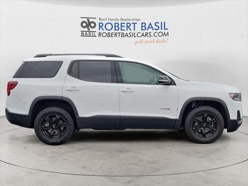 2023 GMC Acadia AWD AT4