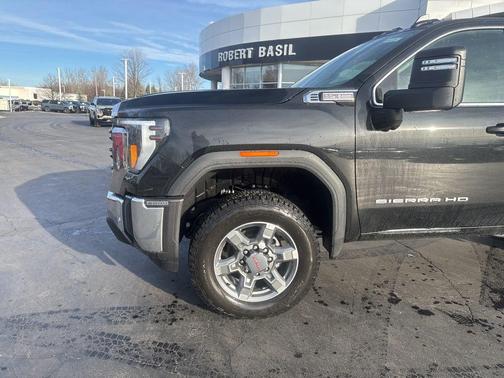 2026 GMC Sierra 2500 SLE