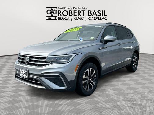 Silver Metallic 2023 Volkswagen Tiguan 2.0T S 4MOTION