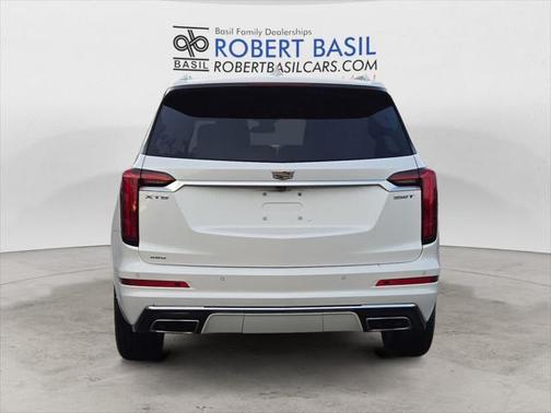 2022 Cadillac XT6 Luxury AWD