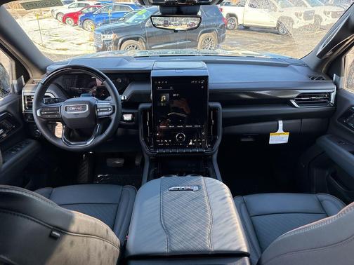 2026 GMC Yukon 4WD AT4