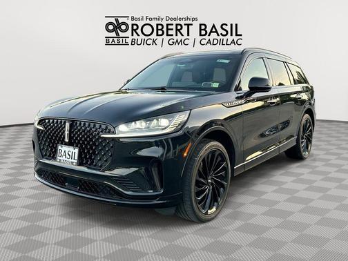 Infinite Black Metallic Clearcoat 2025 Lincoln Aviator Reserve AWD