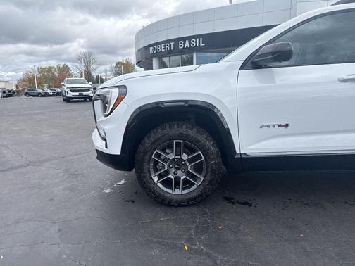 2026 GMC Terrain AWD AT4